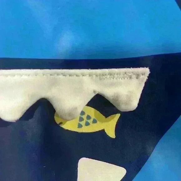 Carter’s baby shark one piece wet suit bathing suit size 12 Months - Picture 4 of 5